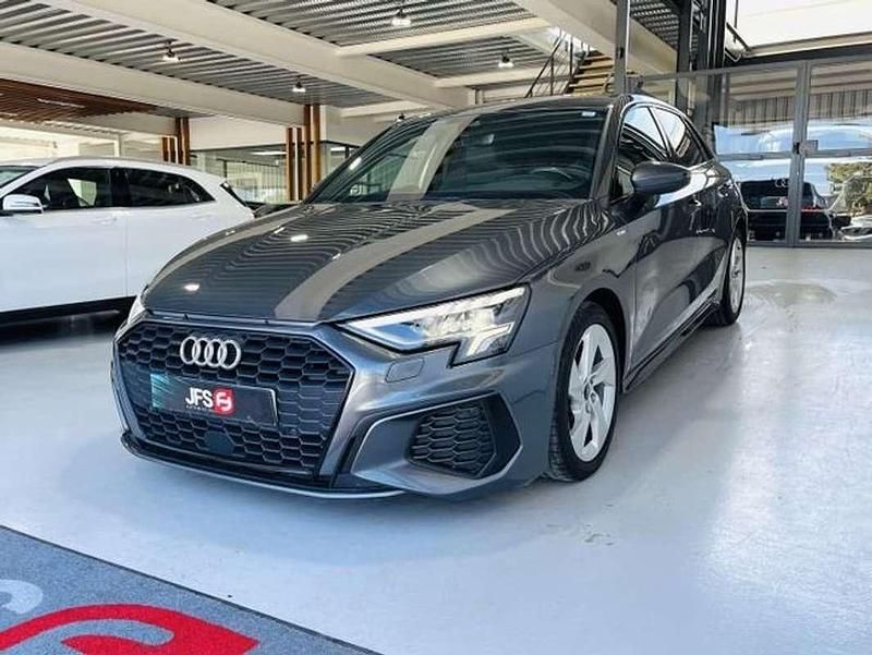 Usado Audi A3 Sportback S-Line 150 CV (110 kW) 2021 Gris Utilitario