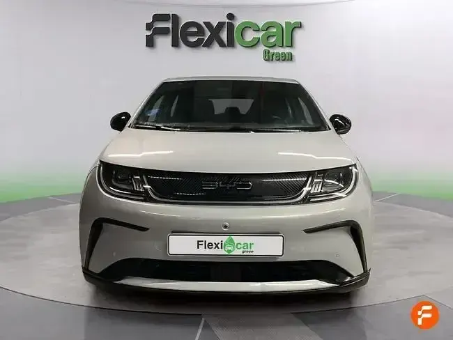 Usado BYD Dolphin Comfort 150 kW (204 CV) 2024 Blanco Utilitario