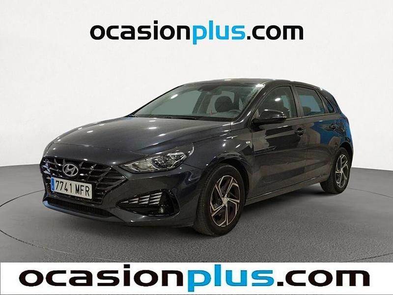 Gris Usado 2023 Hyundai i30 Utilitario | 16.182 € (Buen precio) - Imagen 1/1