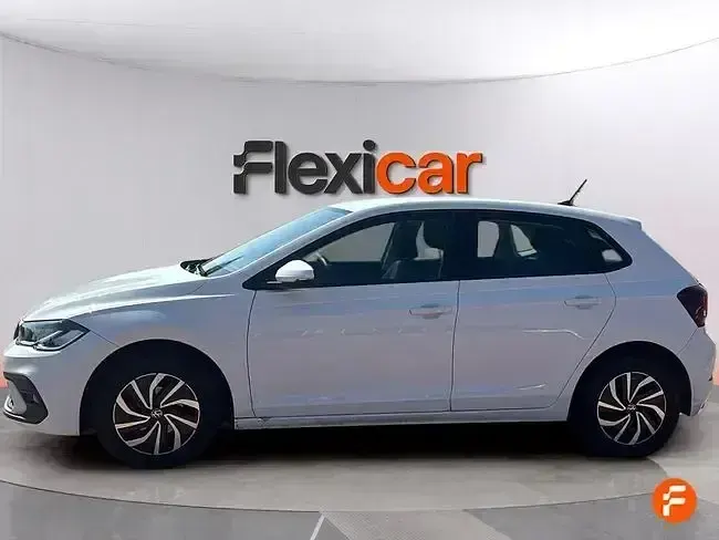 Usado VW Polo Life 95 CV (69 kW) 2023 Blanco Utilitario