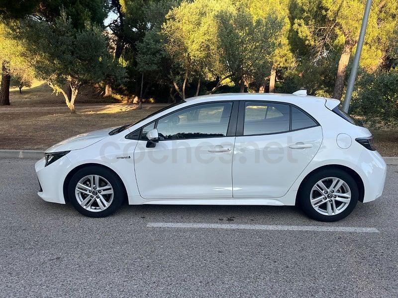 Usado Toyota Corolla Active 122 CV (89 kW) 2019 Blanco Berlina