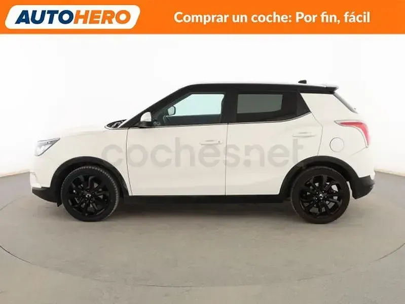 Usado SsangYong Tivoli 115 CV (84 kW) 2015 Blanco SUV