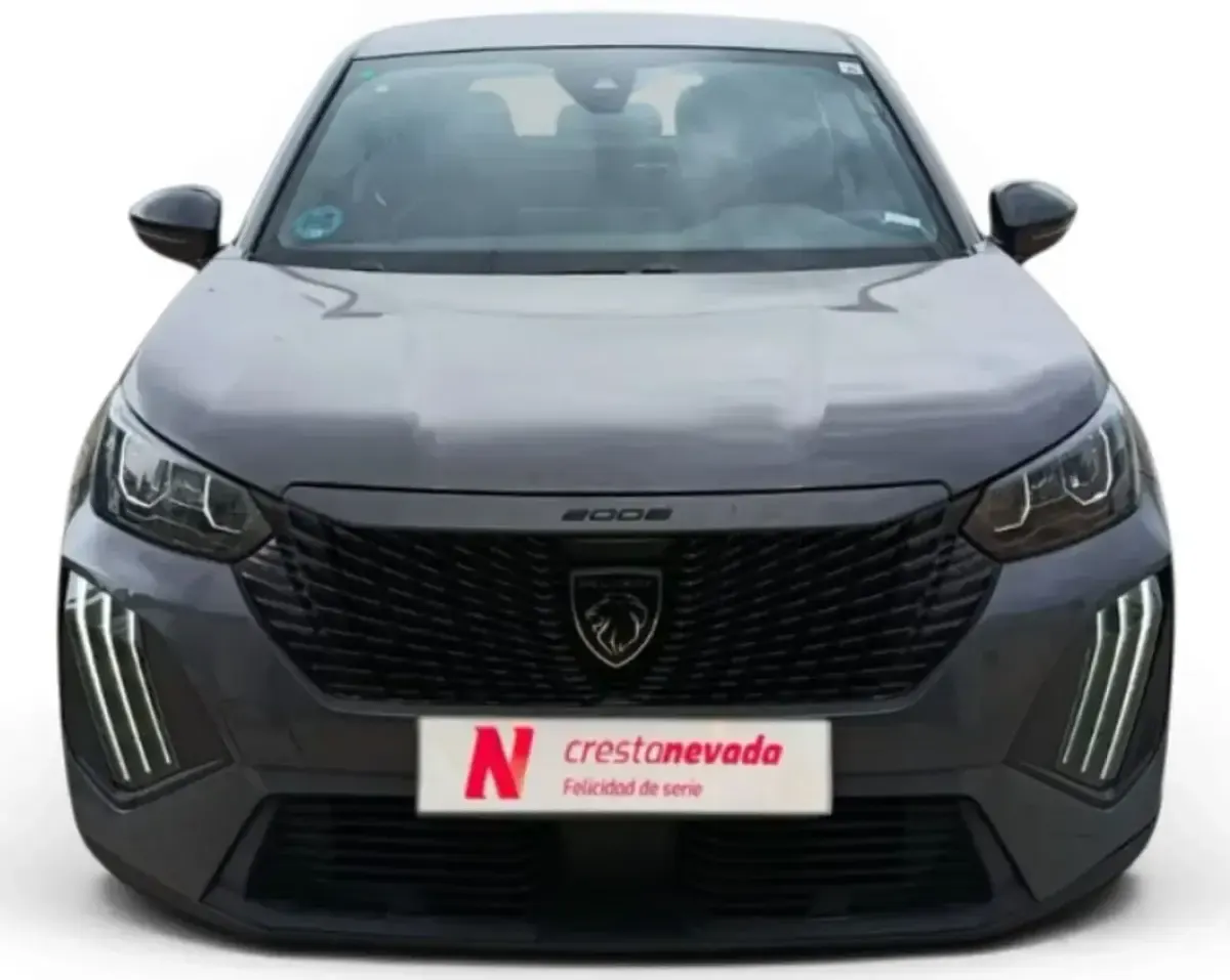 Usado Peugeot 2008 Active 101 CV (74 kW) 2023 Gris SUV
