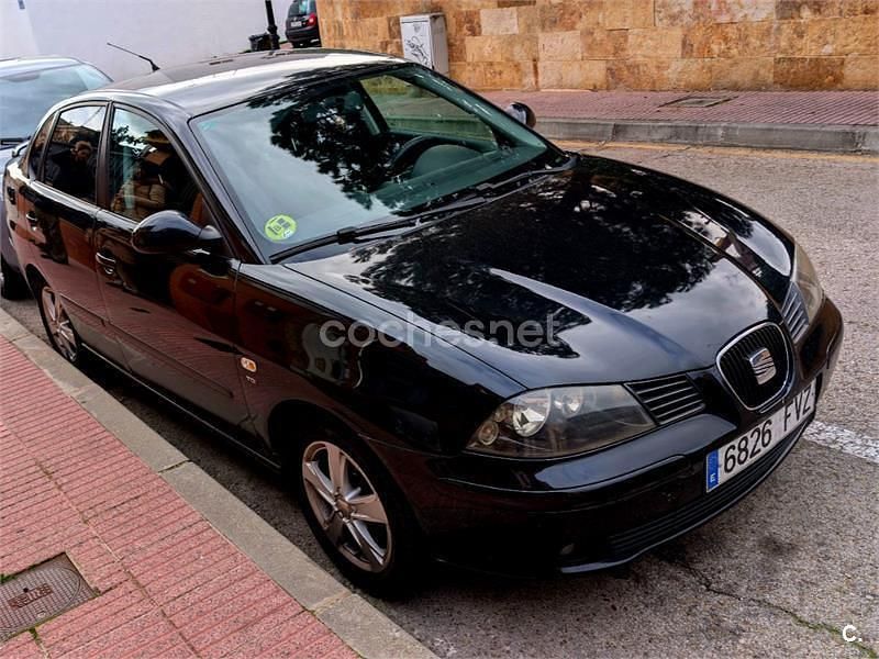 Usado Seat Cordoba 100 CV (73 kW) 2007 Negro Berlina