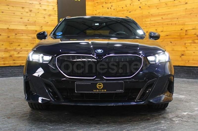 Usado BMW 530e Comfort Edition 299 CV (219 kW) 2024 Azul Familiar