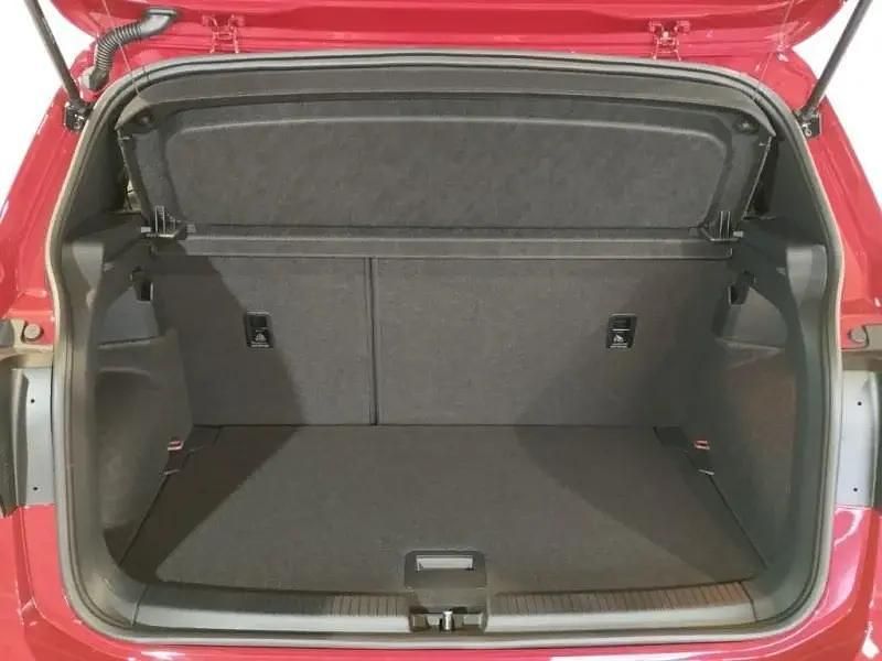 Usado VW T-Cross R-line 116 CV (85 kW) 2024 SUV