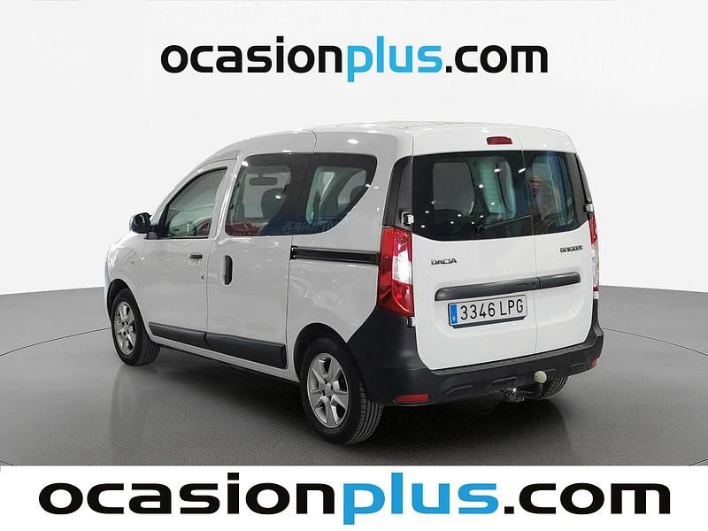 Usado Dacia Dokker Essentiel 95 CV (69 kW) 2021 Blanco Monovolumen