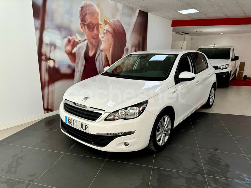 Blanco Usado 2016 Peugeot 308 Active Berlina | 8490 € (Precio justo) - Imagen 1/4