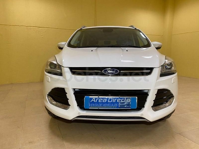Usado Ford Kuga Titanium 120 CV (88 kW) 2016 Blanco SUV
