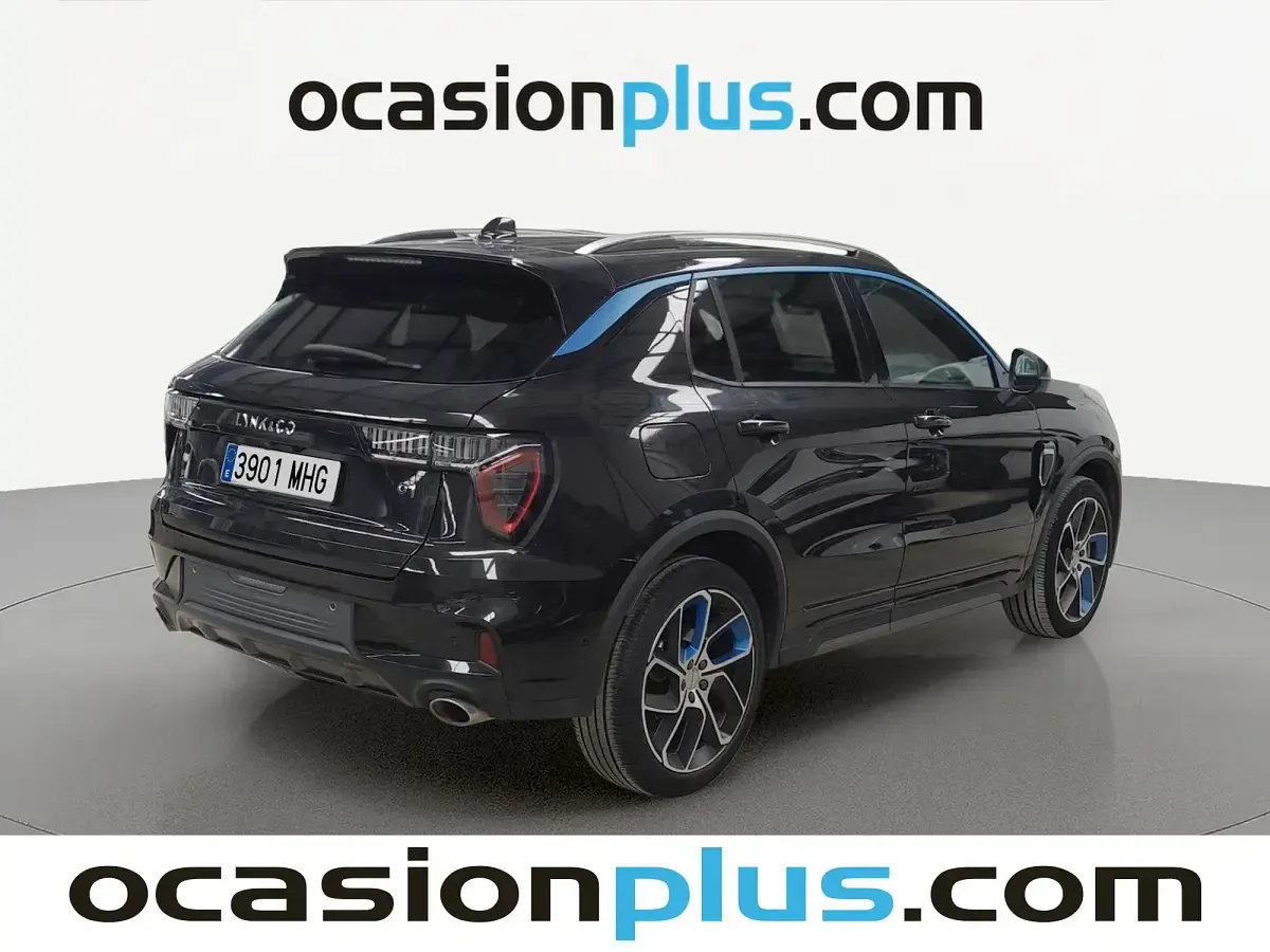 Usado Lynk & Co 01 261 CV (191 kW) 2023 Negro SUV