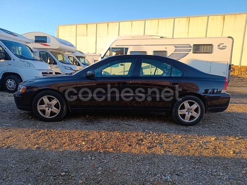 Negro Usado 2005 Volvo S60 Summum Berlina | 3990 € (Super precio) - Imagen 1/4