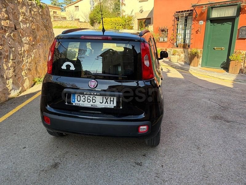Usado Fiat Panda Lounge 69 CV (50 kW) 2017 Negro Utilitario