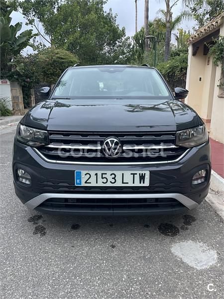Usado VW T-Cross Advance 110 CV (80 kW) 2021 Gris / plata SUV