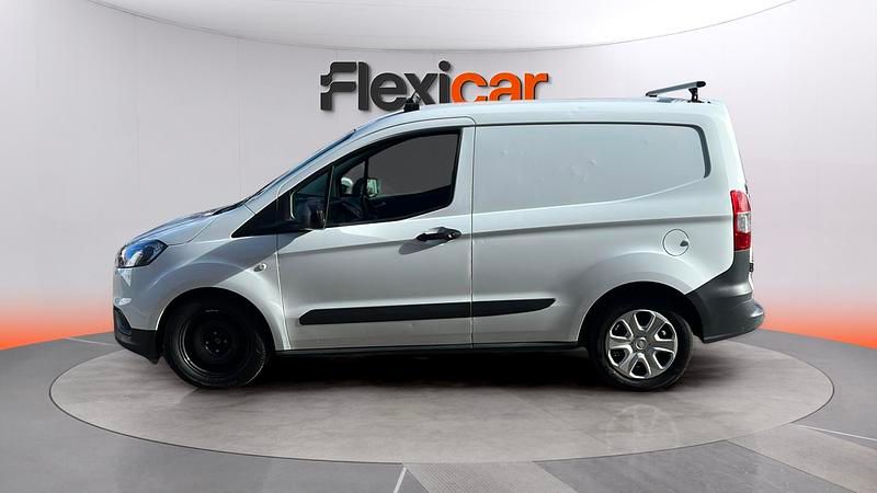 Usado Ford Tourneo Courier Trend 102 CV (75 kW) 2020 Blanco Monovolumen