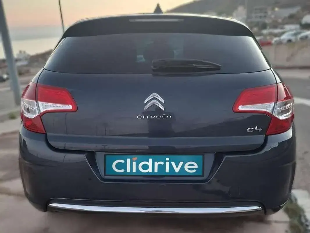 Używany Citroën C4 Business Class 92 KM (67 kW) 2013 Niebieski Hatchback