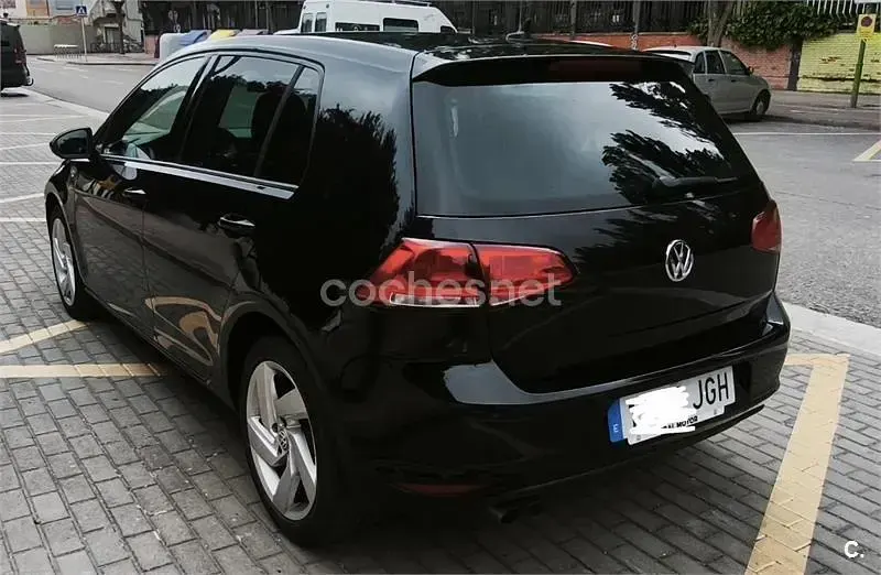 Usado VW Golf VII Advance 150 CV (110 kW) 2015 Negro Berlina