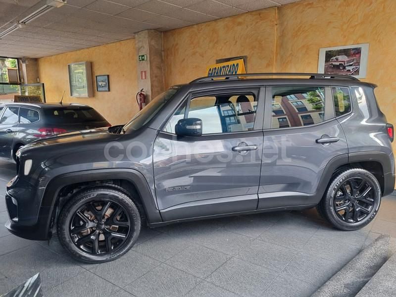 Usado Jeep Renegade Night Eagle 130 CV (95 kW) 2022 Verde SUV