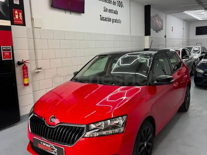Usado Skoda Fabia 95 CV (69 kW) 2019 Rojo Utilitario