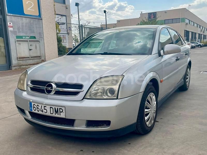 Gris / plata Usado 2005 Opel Vectra Cosmo Berlina | 1980 € (Buen precio) - Imagen 1/4