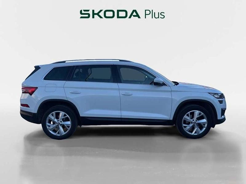 Usado Skoda Kodiaq Style 150 CV (110 kW) 2022 Blanco SUV