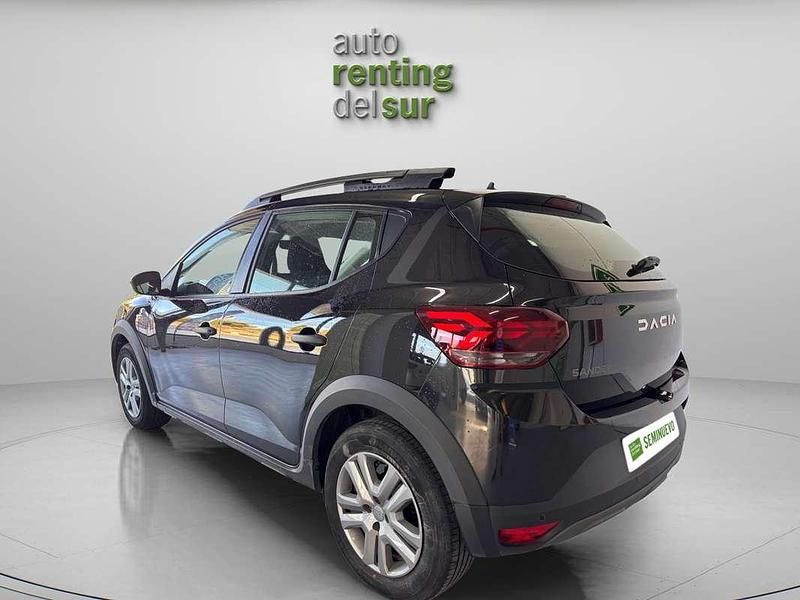 Usado Dacia Sandero Essentiel 101 CV (74 kW) 2023 Negro Utilitario