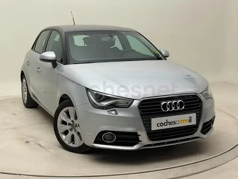 Usado Audi A1 Sportback Ambition 90 CV (66 kW) 2013 Gris / plata Utilitario