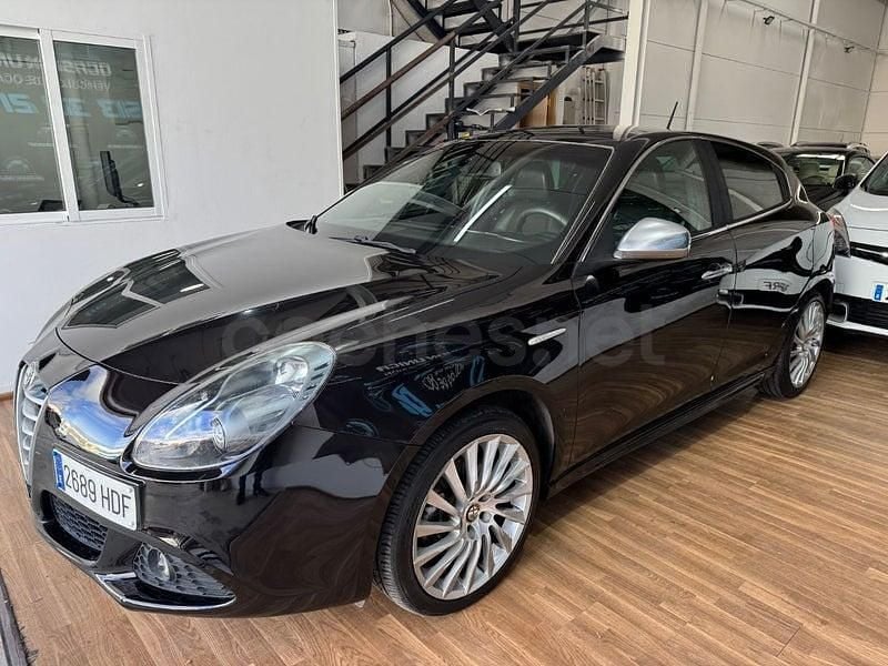 Usado Alfa Romeo Giulietta Distinctive 140 CV (102 kW) 2011 Negro Utilitario