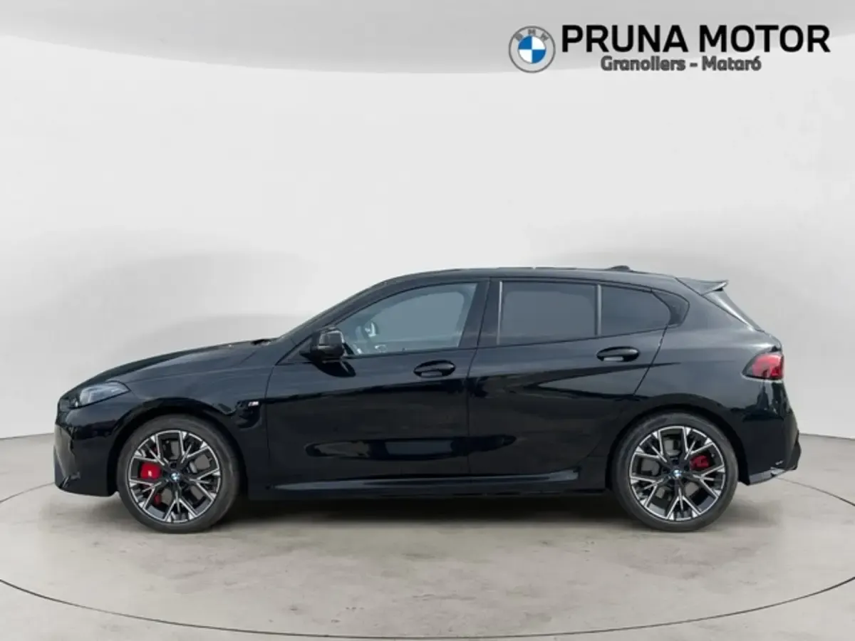 Nuevo BMW M135 Comfort Edition 300 CV (220 kW) 2026 Negro Utilitario