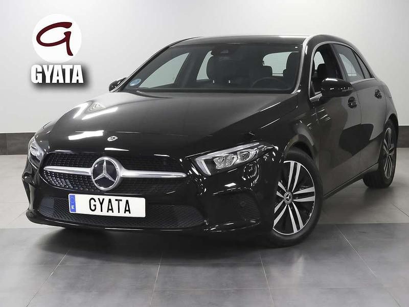 Negro Usado 2022 Mercedes A180 Utilitario | 23.990 € (Super precio) - Imagen 1/4