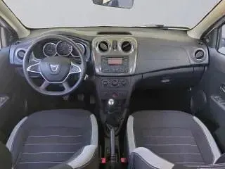 Usado Dacia Sandero Stepway Ambiance 90 CV (66 kW) 2017 Blanco