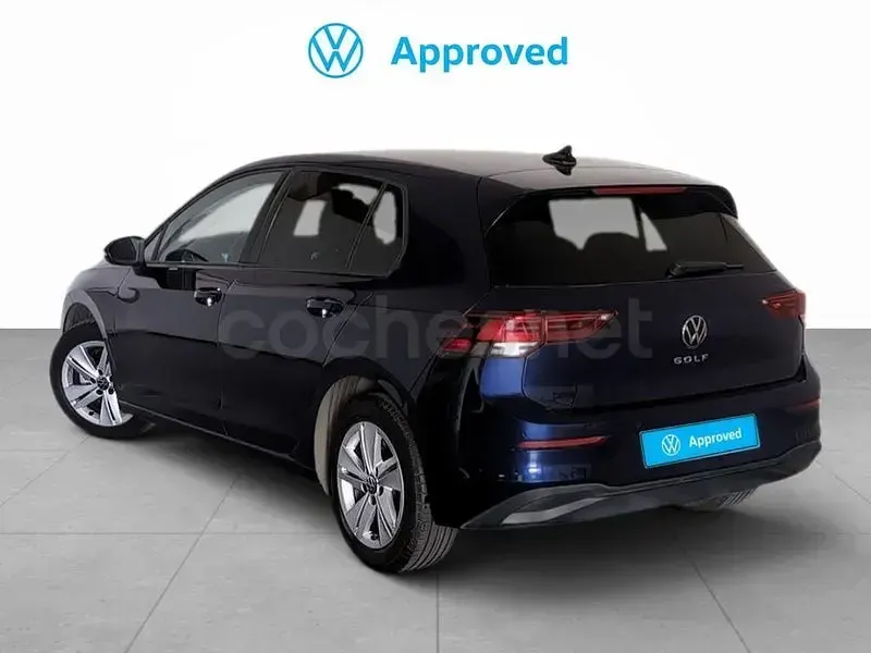 Usado VW Golf VIII Life 115 CV (84 kW) 2023 Azul Berlina
