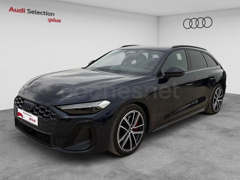 Usado Audi A5 Ambiente 299 CV (219 kW) 2025 Azul Familiar