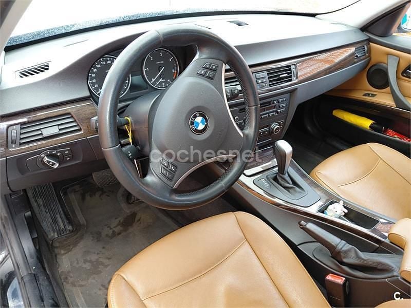 Usado BMW 318 143 CV (105 kW) 2011 Negro Berlina