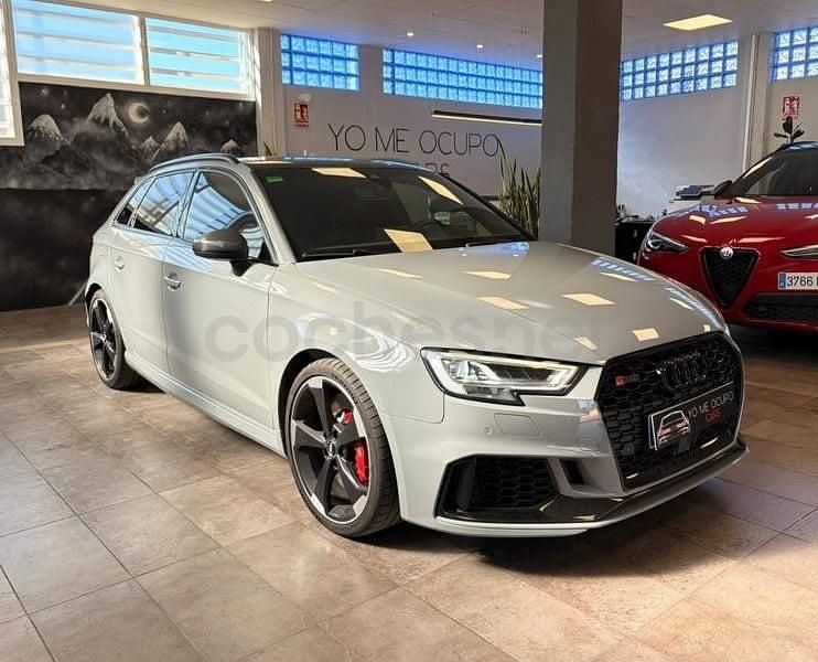 Usado Audi RS3 400 CV (294 kW) 2018 Gris / plata Berlina