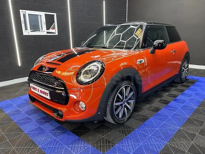 Usado Mini Cooper S 192 CV (141 kW) 2018 Naranja Utilitario