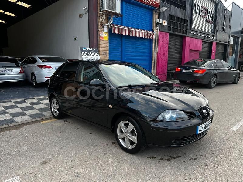 Usado Seat Ibiza 100 CV (73 kW) 2008 Negro Berlina