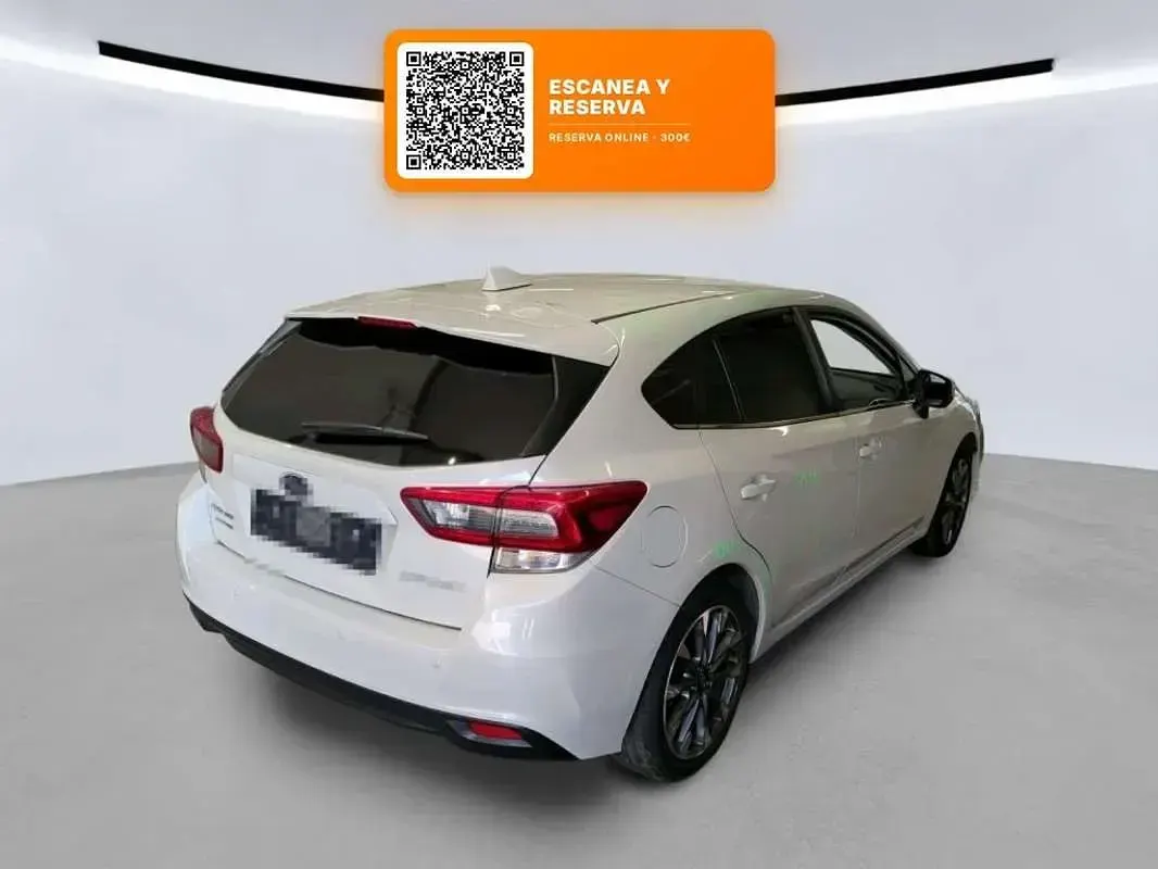 Usado Subaru Impreza Exclusive+ 114 CV (83 kW) 2022 Blanco Utilitario