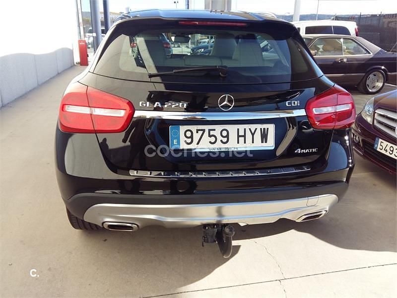 Usado Mercedes GLA220 Urban 170 CV (125 kW) 2014 Negro SUV