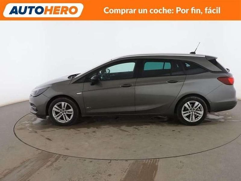 Usado Opel Astra Elegance 145 CV (106 kW) 2021 Gris Familiar