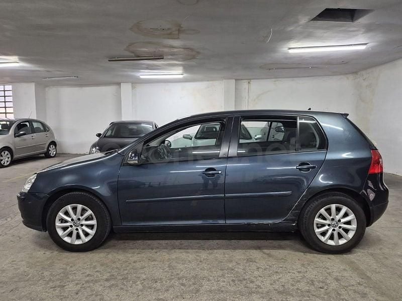 Usado VW Golf V Highline 105 CV (77 kW) 2007 Azul Berlina