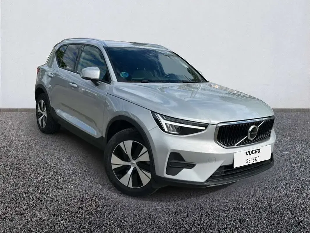 Usado Volvo XC40 Core 2025 Gris SUV