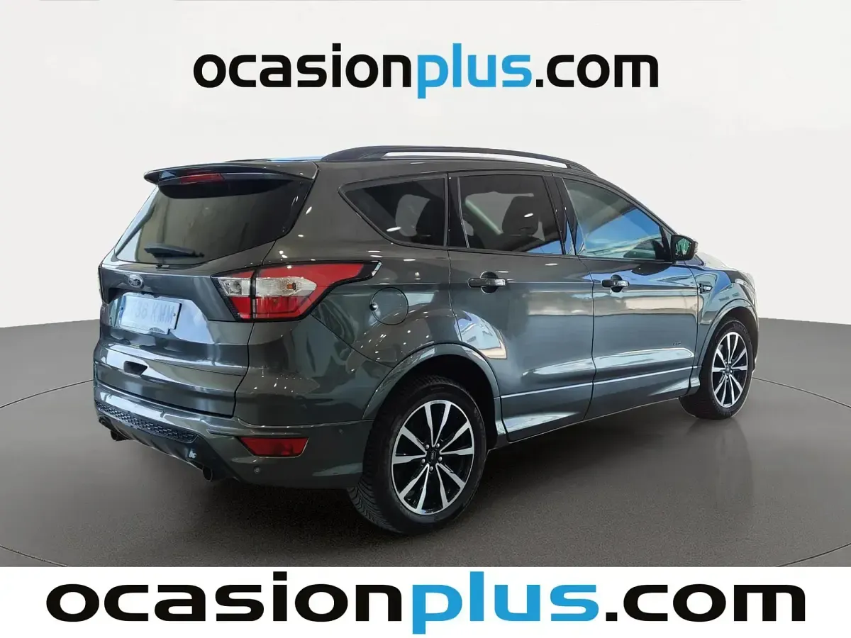 Usado Ford Kuga ST-Line 180 CV (132 kW) 2018 Gris SUV