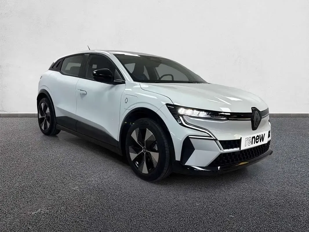 Usado Renault Megane E-Tech Equilibre 96 kW (131 CV) 2023 Blanco Utilitario
