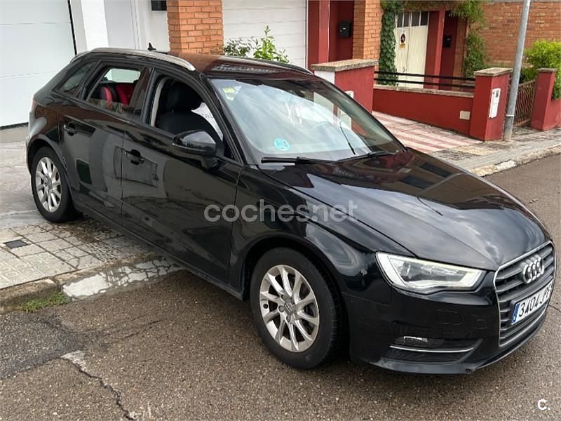 Negro Usado 2016 Audi A3 Sportback Attraction Berlina | 8450 € (Buen precio) - Imagen 1/2