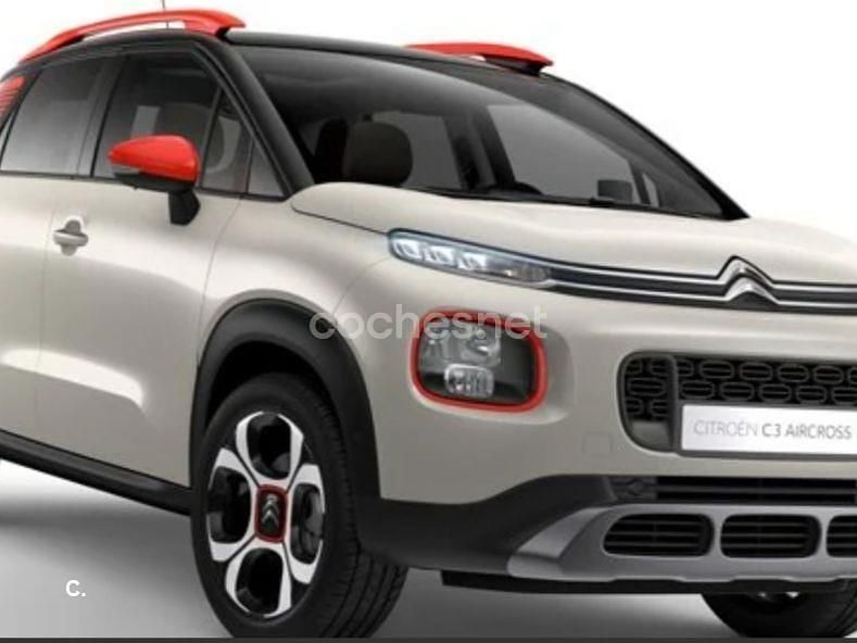 Usado Citroën C3 Aircross Shine 102 CV (75 kW) 2018 Beige SUV