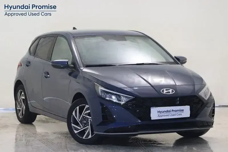 Usado Hyundai i20 100 CV (73 kW) 2025 Azul Utilitario