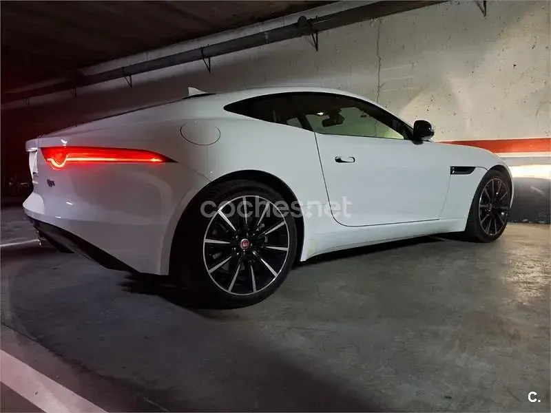 Usado Jaguar F-Type 340 CV (250 kW) 2015 Blanco Coupe