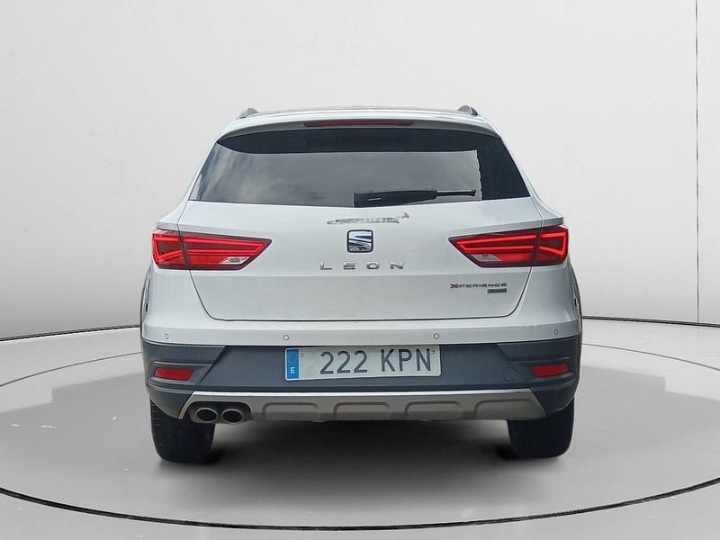 Usado Seat Leon X-Perience 4Drive 150 CV (110 kW) 2018 Familiar