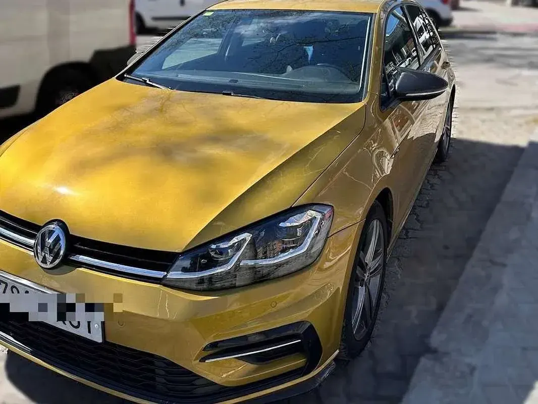 Usado VW Golf VII Sport 150 CV (110 kW) 2018 Beige Utilitario