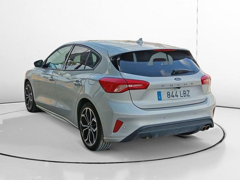 Usado Ford Focus ST-Line 125 CV (91 kW) 2019 Gris Berlina
